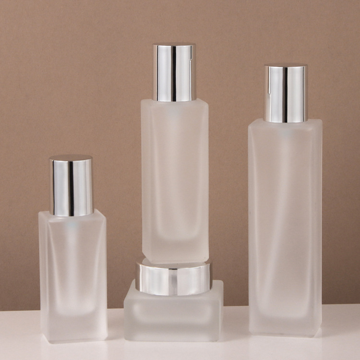 MB-0777 실버 캡 프로스트 사각 유리 용기 세트 30ml / 50ml / 100ml / 120ml / 30g